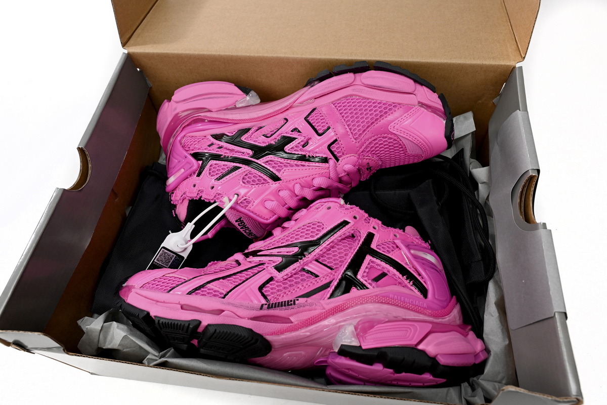 Balenciaga Runner Black Pink 677402 W3RB2 5510