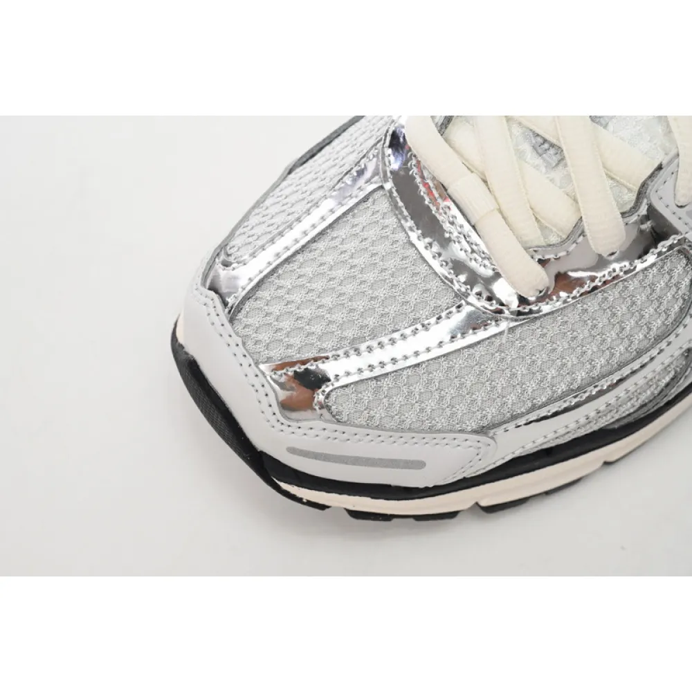 Nike Zoom Vomero 5 Photon Dust Metallic Silver FD0884-025