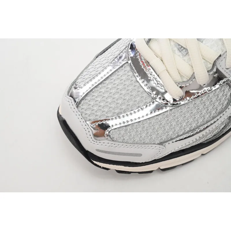 Nike Zoom Vomero 5 Photon Dust Metallic Silver FD0884-025