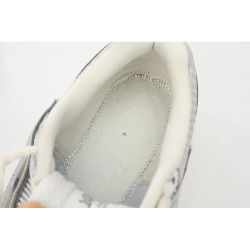 Nike Zoom Vomero 5 Photon Dust Metallic Silver FD0884-025