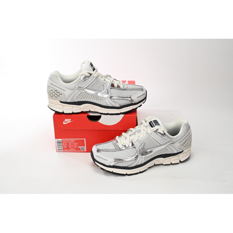 Nike Zoom Vomero 5 Photon Dust Metallic Silver FD0884-025