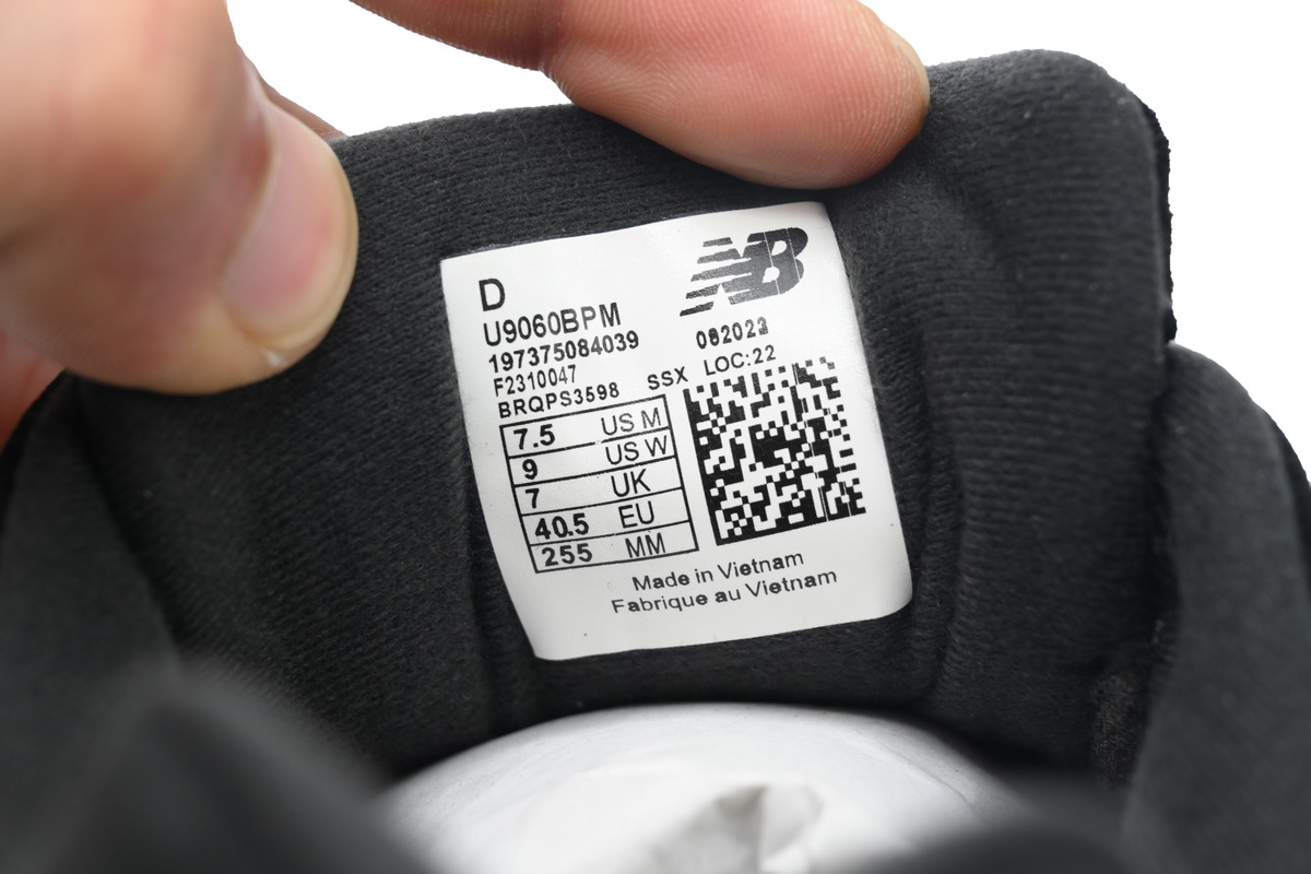 New Balance 9060 Triple Black U9060BPM