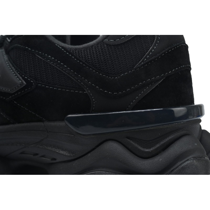 New Balance 9060 Triple Black U9060BPM