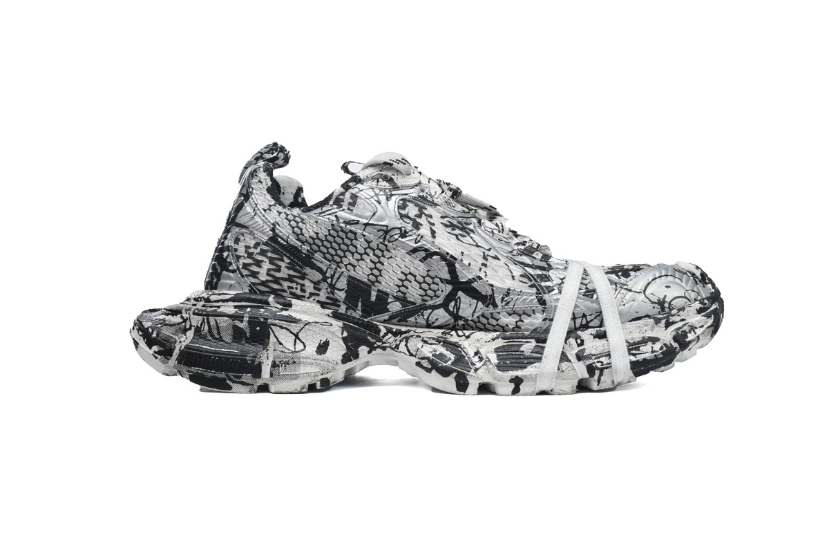 Balenciaga 3XL Sneaker Black and White 734734 W2RG3 9010