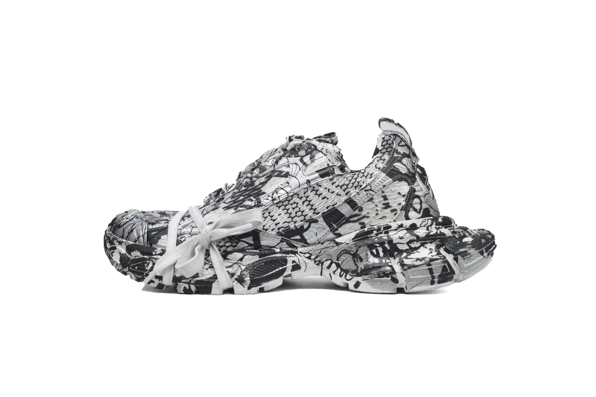 Balenciaga 3XL Sneaker Black and White 734734 W2RG3 9010