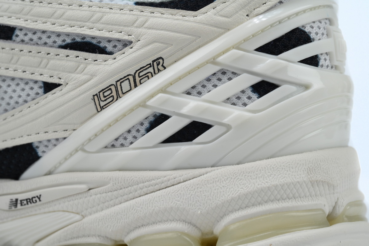 New Balance 1906R Polka Dot Pack - Sea Salt M1906RPC