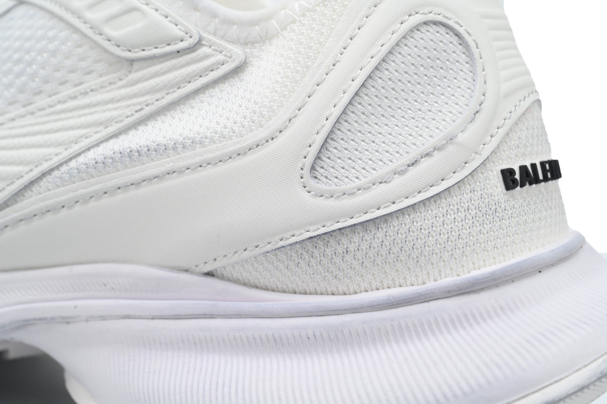 Balenciaga Circutt Sneaker Worn Out White 793944 WFLGY 0120