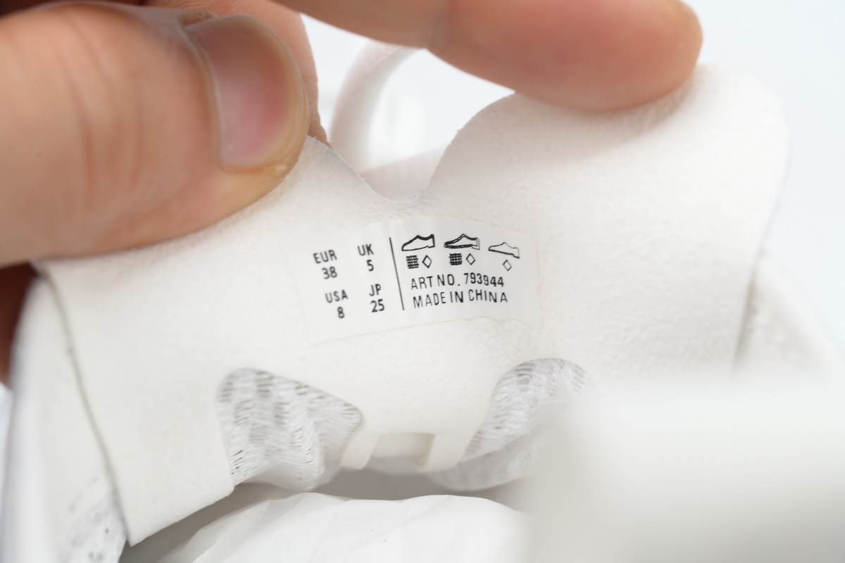 Balenciaga Circutt Sneaker Worn Out White Silver WFLGY 9100