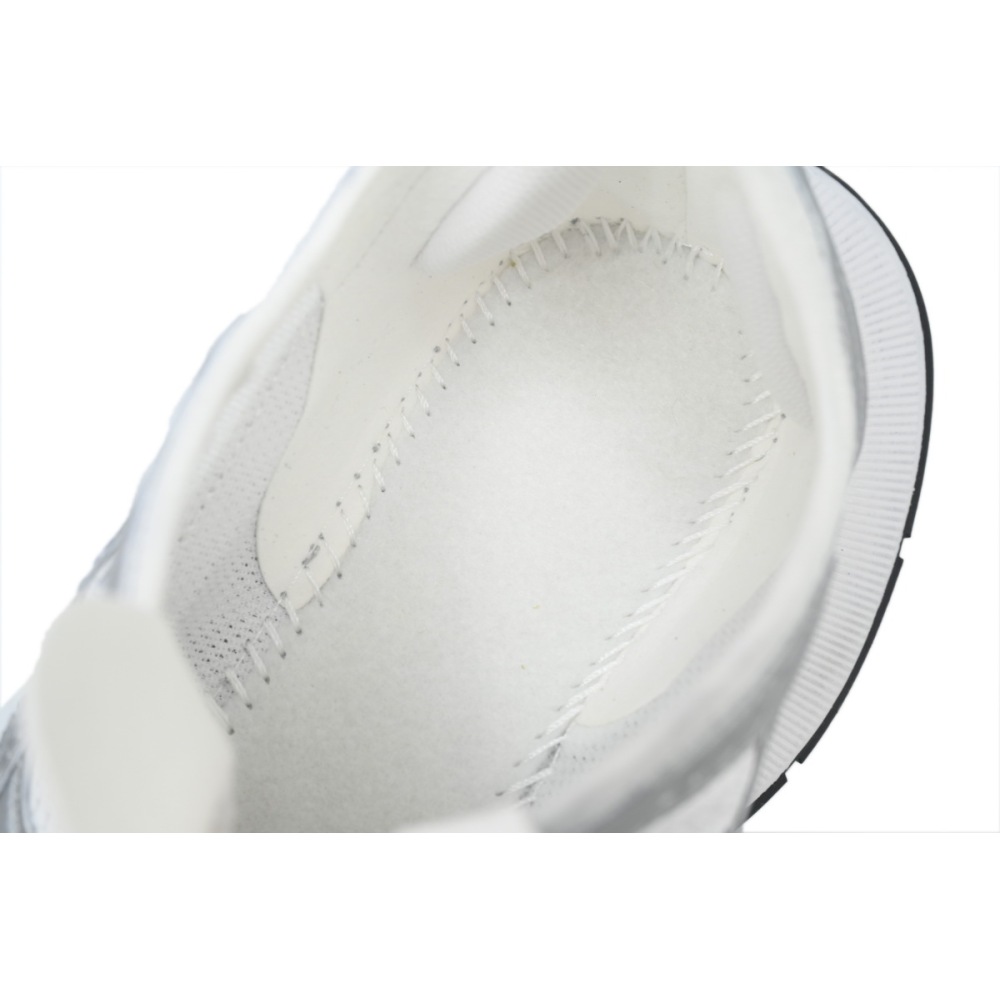 Balenciaga Circutt Sneaker Worn Out White Silver WFLGY 9100