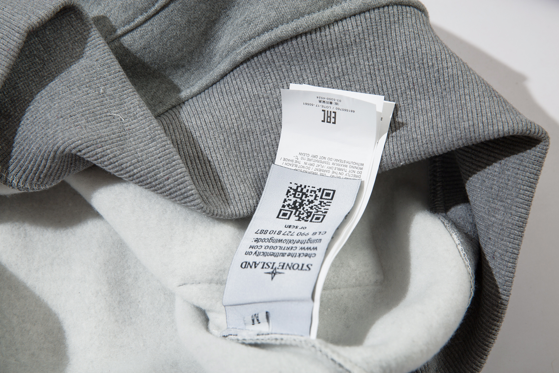 Stone Island Hoodie YZ 262