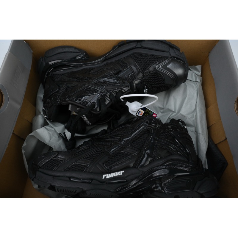 Balenciaga Runner Sneaker Black 656065 W3RA1 1000
