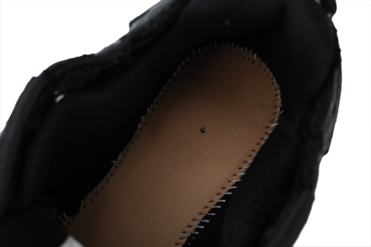 Balenciaga Runner Sneaker Black 656065 W3RA1 1000