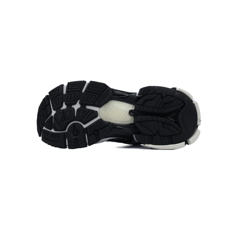 Balenciaga Runner Sneaker Black White 677403 Q3RB2 9010