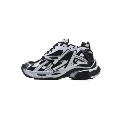 Balenciaga Runner Sneaker Black White 677403 Q3RB2 9010 01