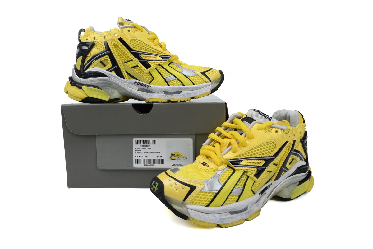 Balenciaga Runner Sneaker Black Yellow 677402 W2RJ5 2006