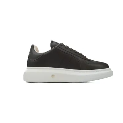 Alexander McQueen Sneaker Black and White 02