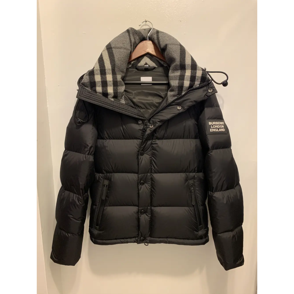 【TOP Version】Burberry Hooded Puffer Jacket with Hood