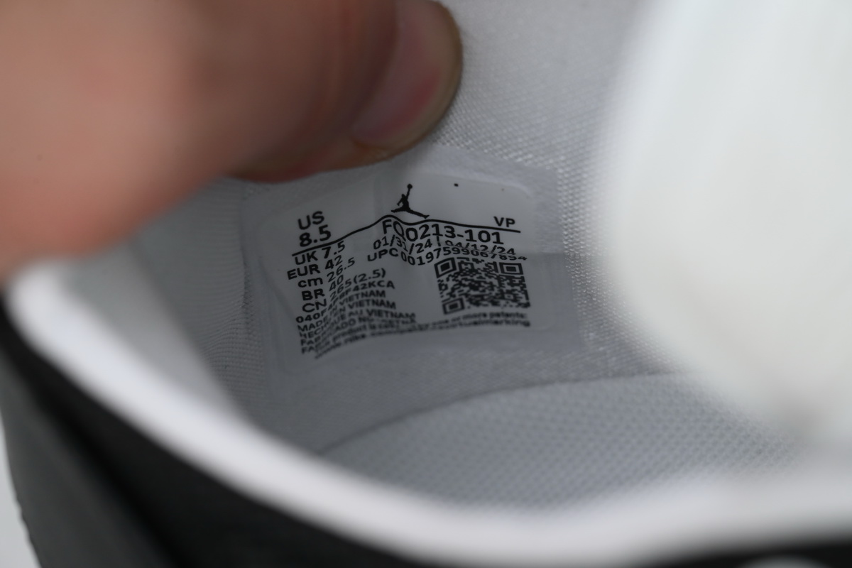 Air Jordan 39 White Black FQ0213-101