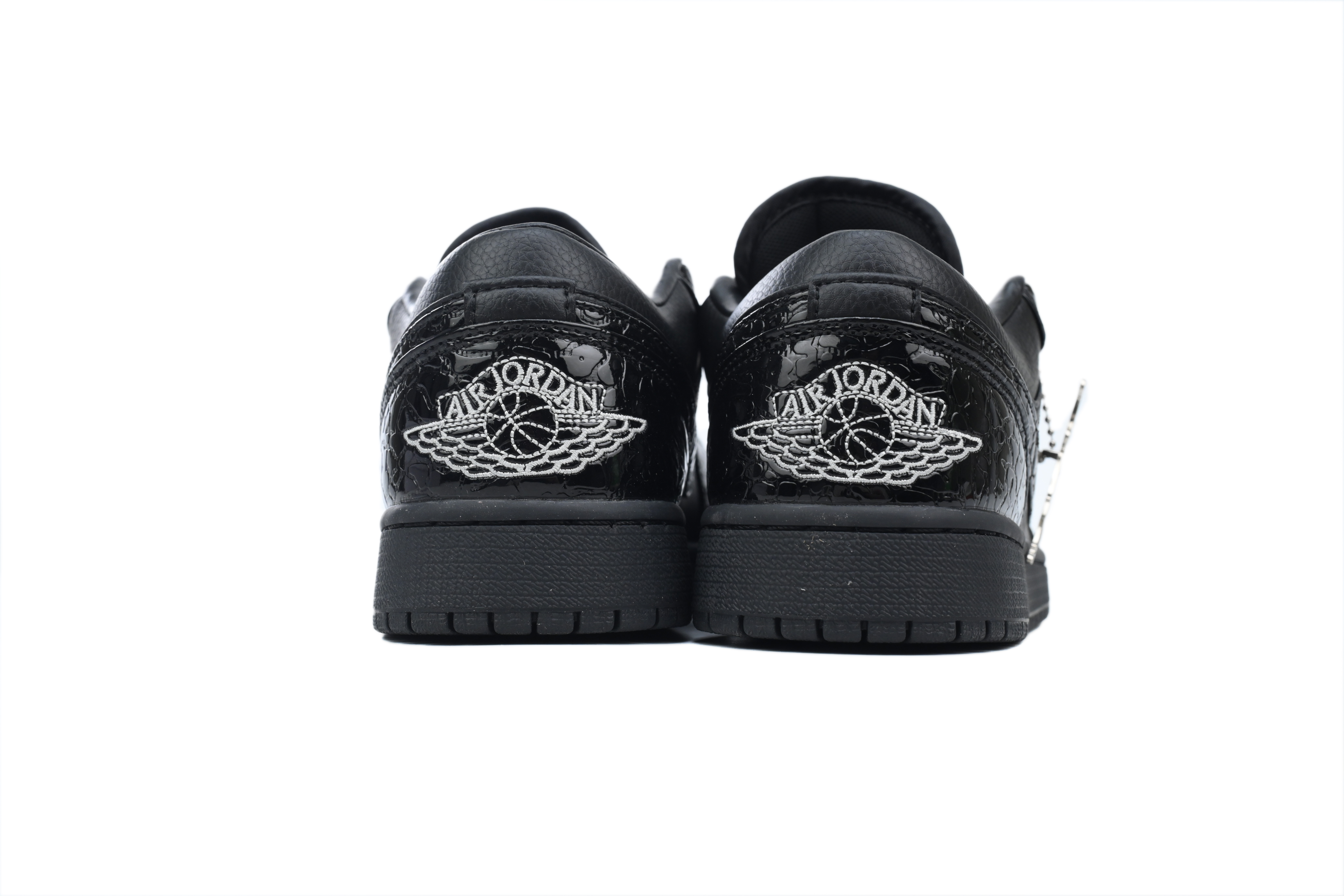 LJR Batch Air Jordan 1 Low SE 'Black Croc' HJ7443-010