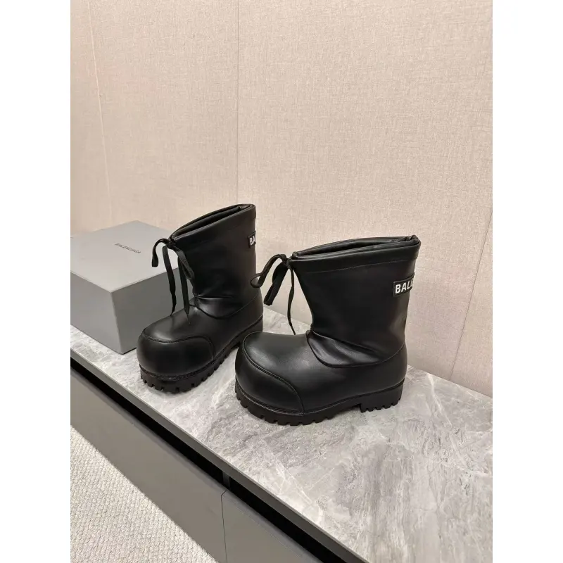 Balenciaga Black Alaska Low Boot PB 241028