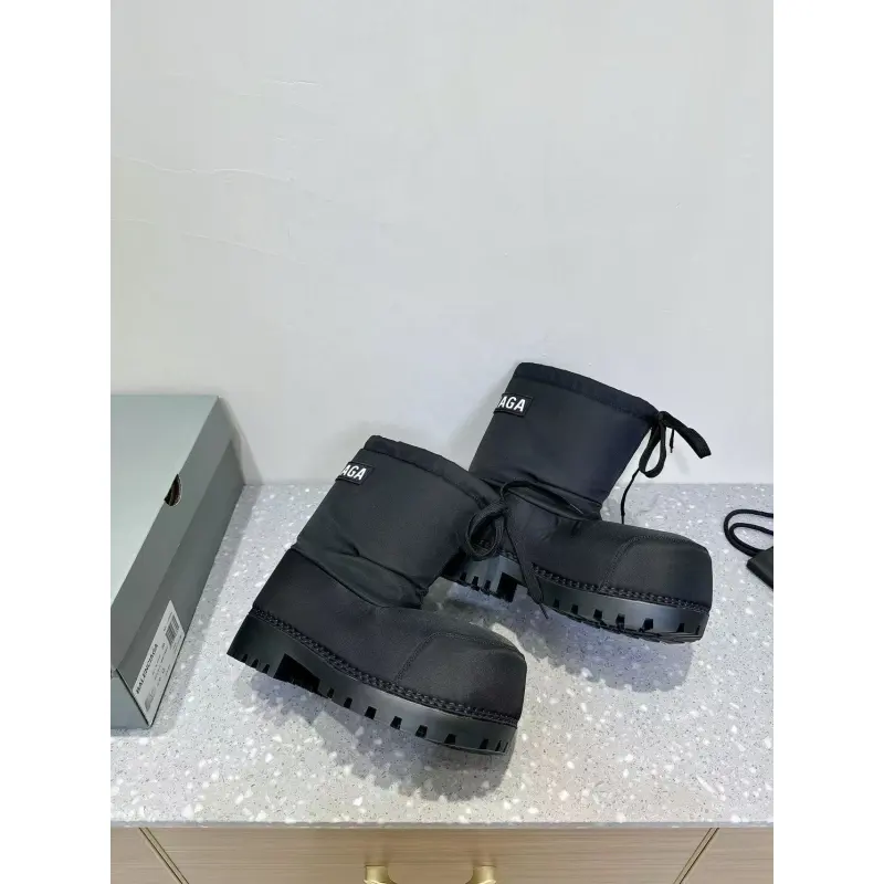 Balenciaga Black Alaska Low Nylon Snow Boot PB 241028