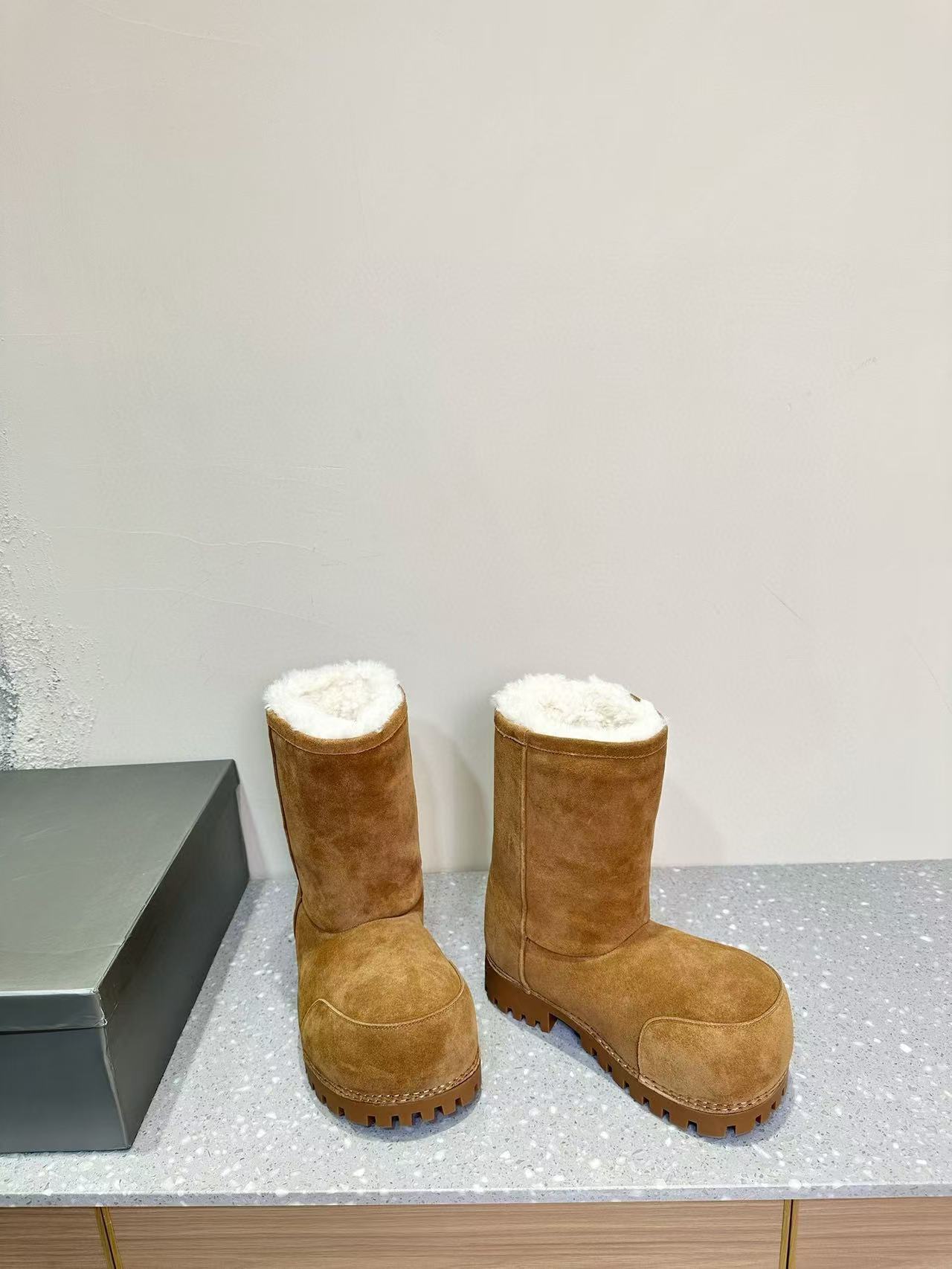 Balenciaga Brown Alaska Low Boot PB 241028