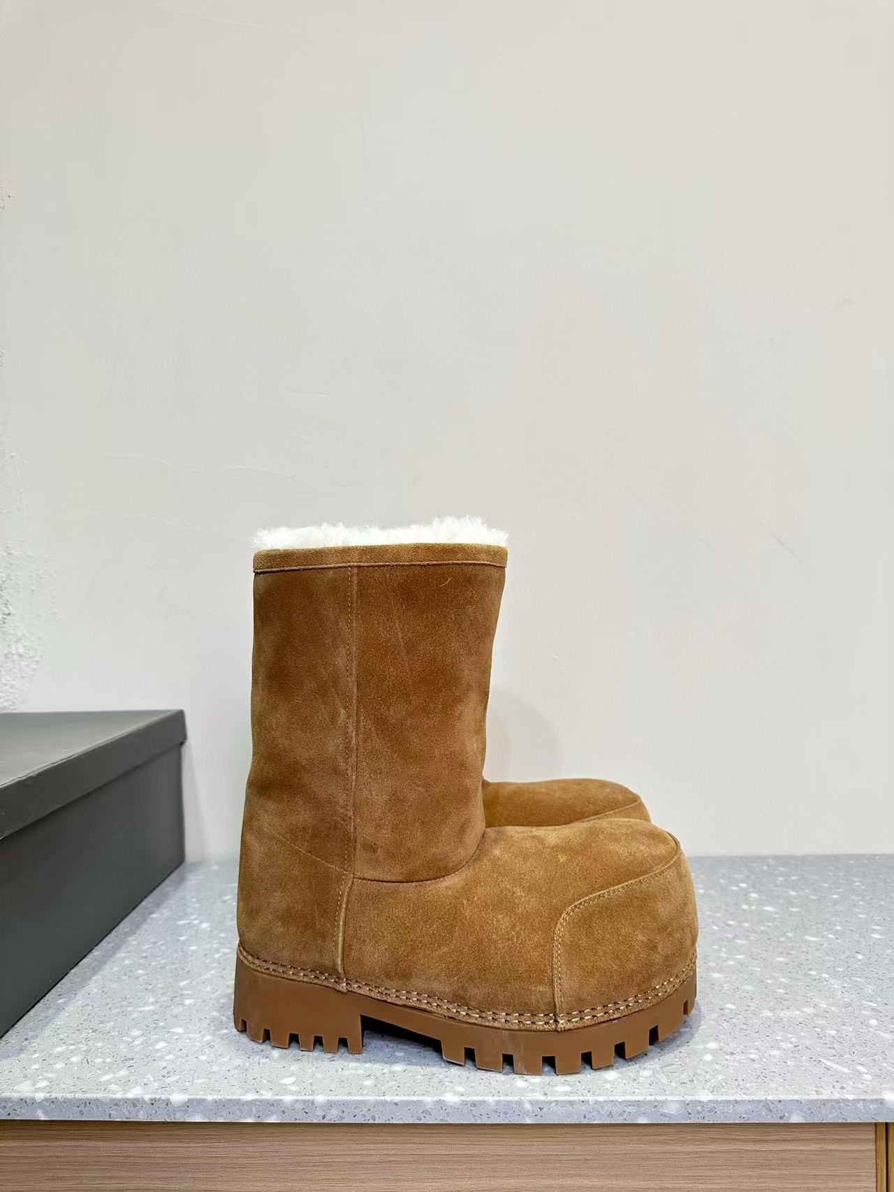 Balenciaga Brown Alaska Low Boot PB 241028