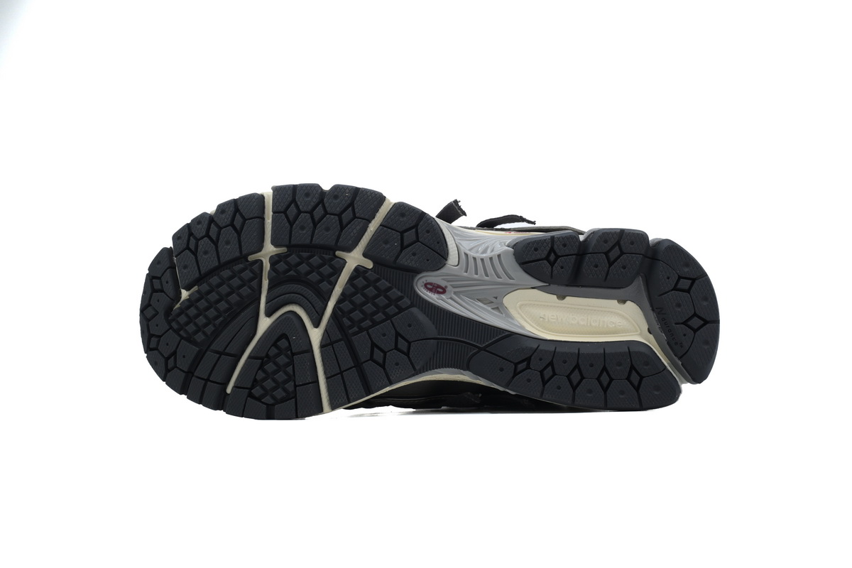 New Balance 1906R Silver Gold Metallic M1906AD