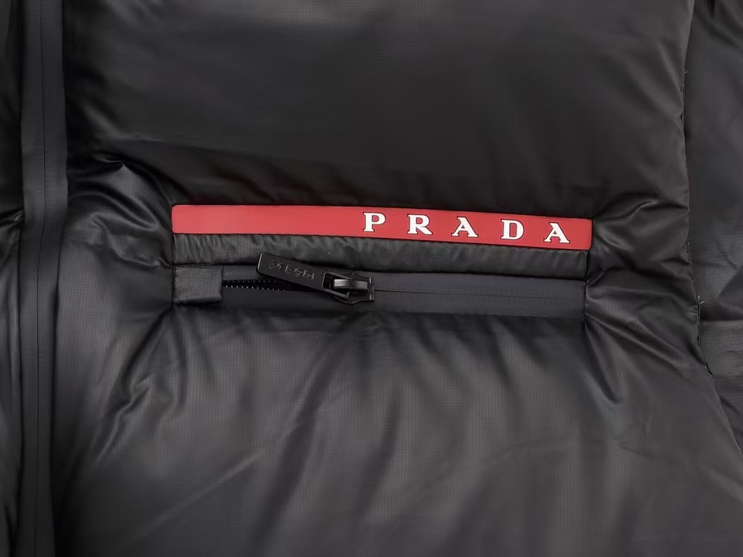 Prada Light Re-Nylon Down Vest YZ241019