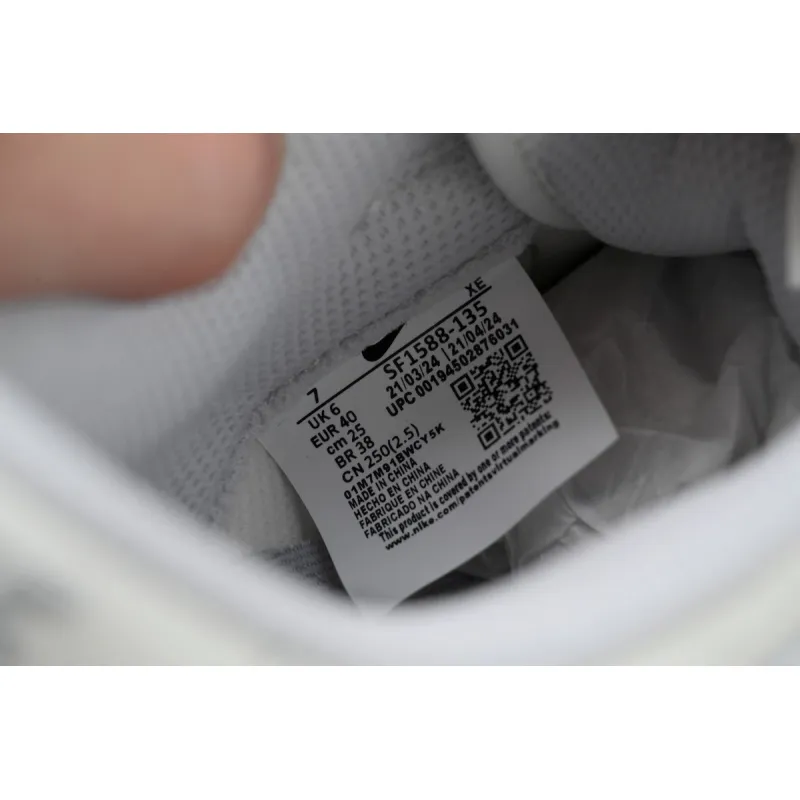 LJR Batch Nike Dunk Low x Undefeated White Grey SF1588-135