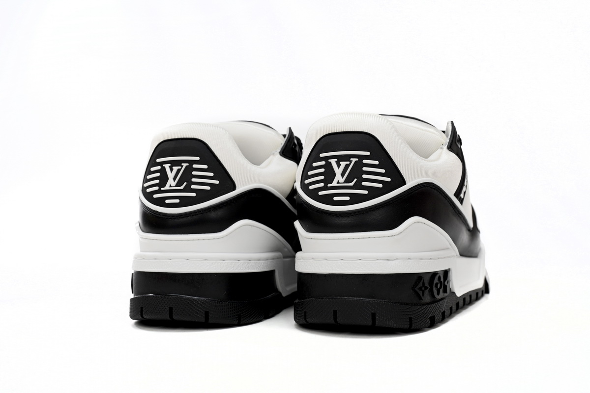 Louis Vuitton LV Trainer Maxi Sneaker Button Black 1AB8SD