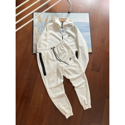 Nike Sportswear Tech Fleece Windrunner Hoodie & Joggers Pant Set White YZ FB7922 FB8002 01