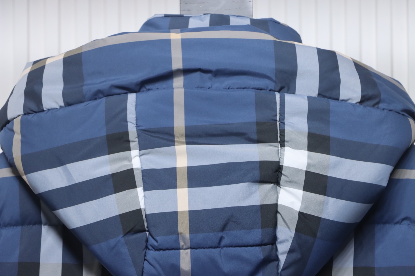 Burberry Check Down Jacket Blue CK 520698670