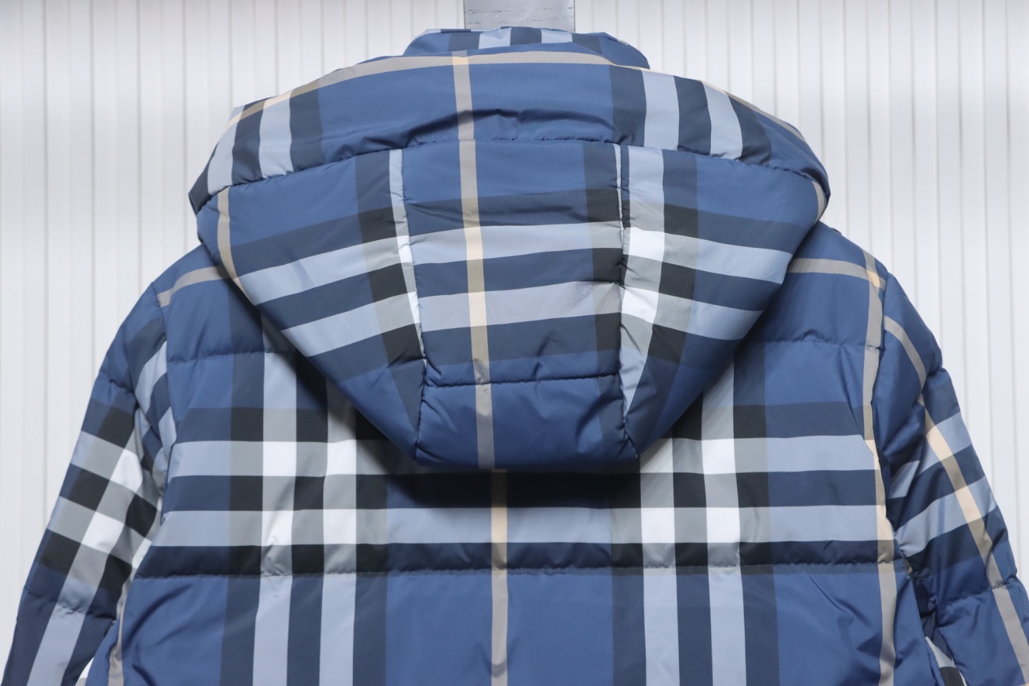 Burberry Check Down Jacket Blue CK 520698670
