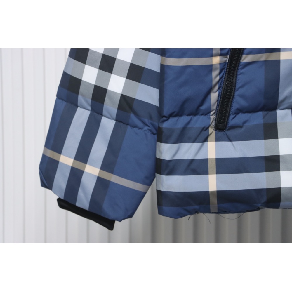Burberry Check Down Jacket Blue CK 520698670