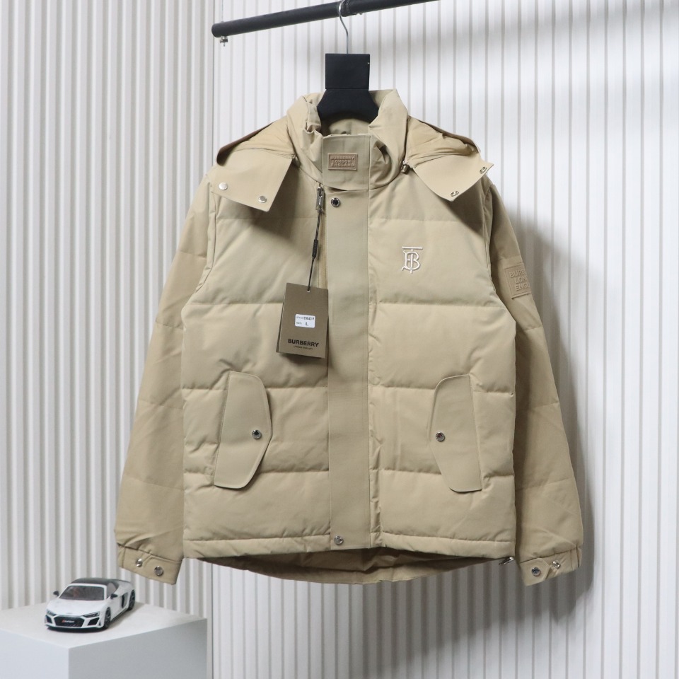 Burberry Embroidered Small Logo Stand Collar Hooded Down Jacket Beige CK22Fw WR6202024050