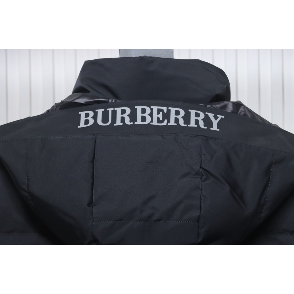 Burberry Embroidered Small Logo Stand Collar Hooded Down Jacket CK22Fw WR6202024050