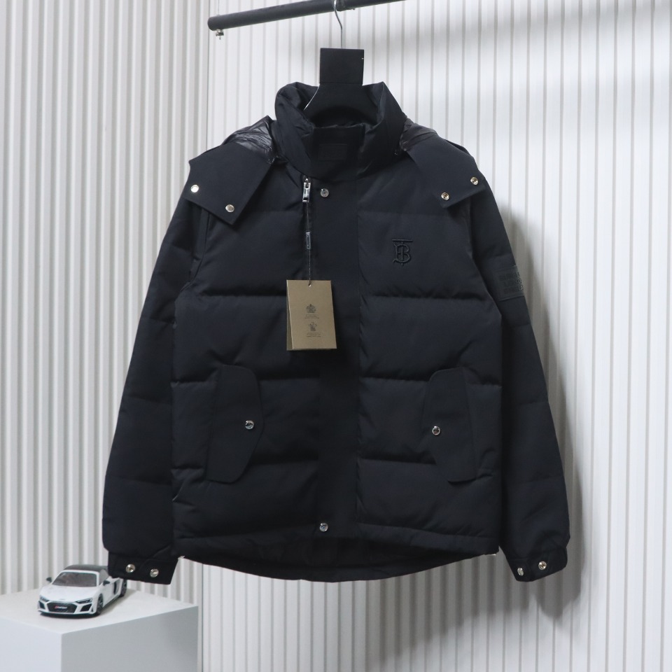 Burberry Embroidered Small Logo Stand Collar Hooded Down Jacket CK22Fw WR6202024050