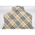 Burberry Reversible Check Pattern Waistcoat Vest Beige CK WN5002024038