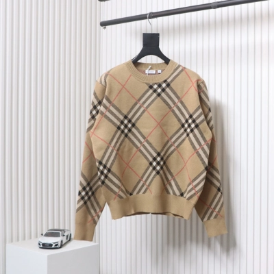 Burberry Check Wool Blend Sweater Sand CK WR3002024018 01