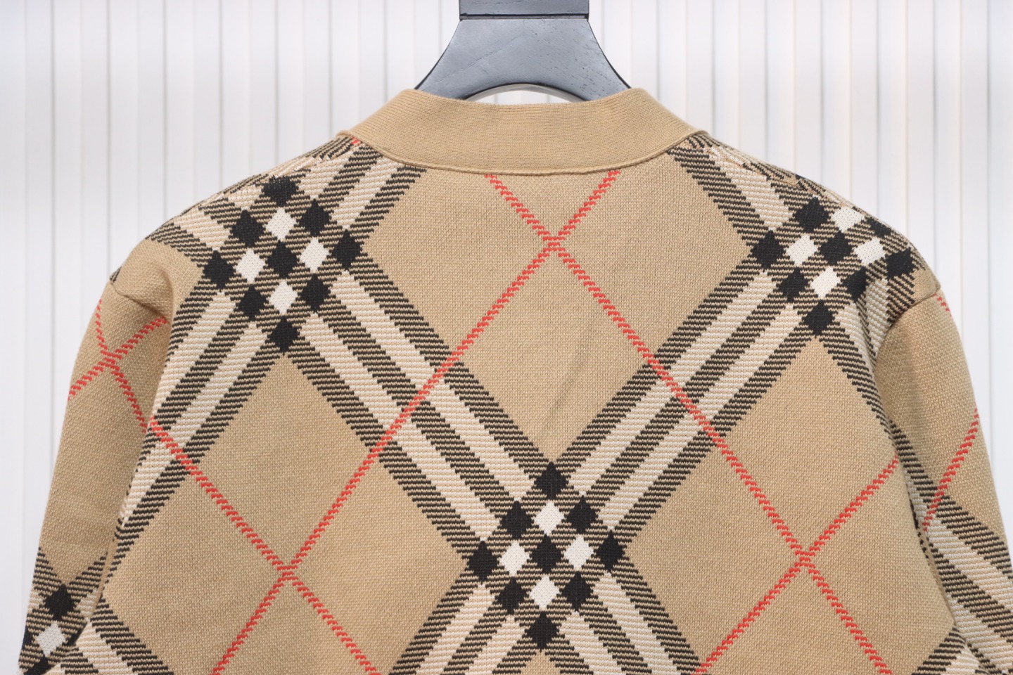 Burberry Check Wool Mohair Blend Cardigan CK WR3202024020
