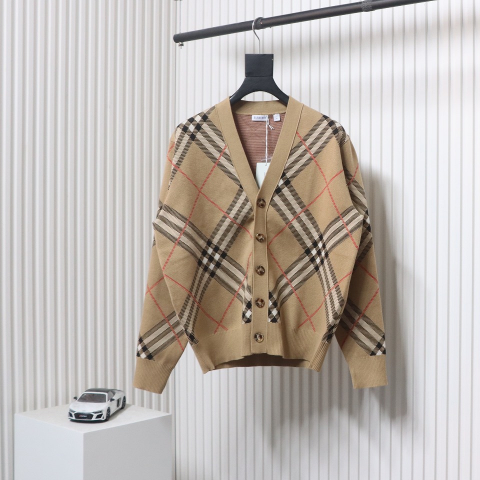 Burberry Check Wool Mohair Blend Cardigan CK WR3202024020