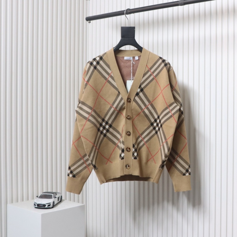 Burberry Check Wool Mohair Blend Cardigan CK WR3202024020
