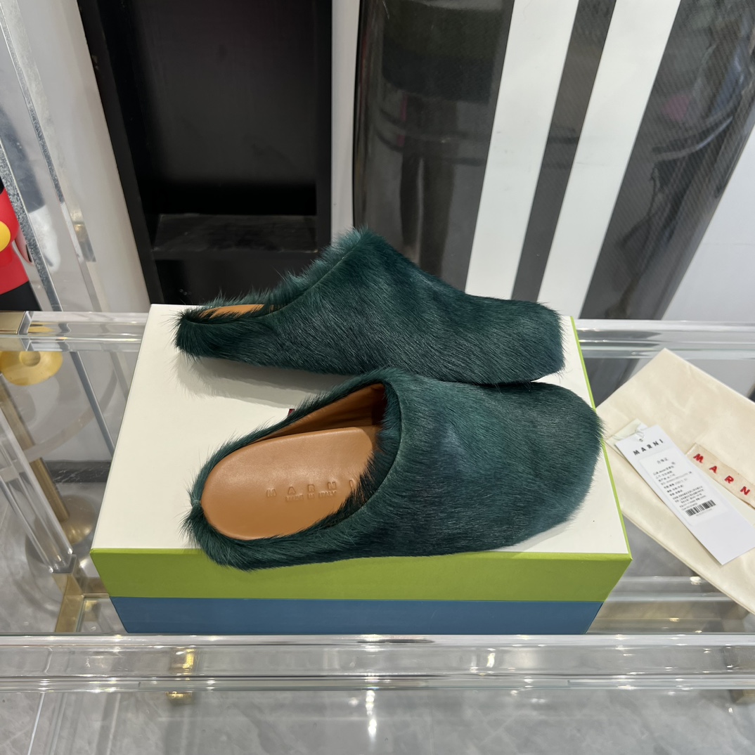 Marni Green LONG-HAIR CALFSKIN FUSSBETT SABOT Slide Green PB SBMS004601P4122