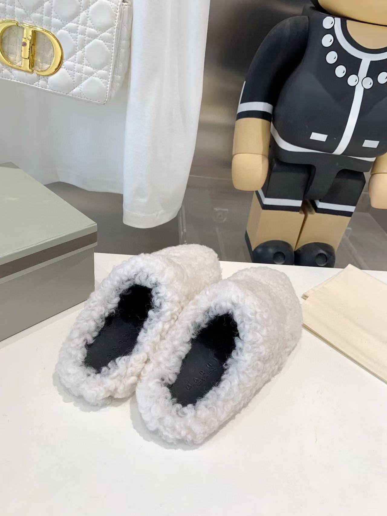 Marni Fussbett Sabot Slide White PB SBMS004601 LM071 00M24