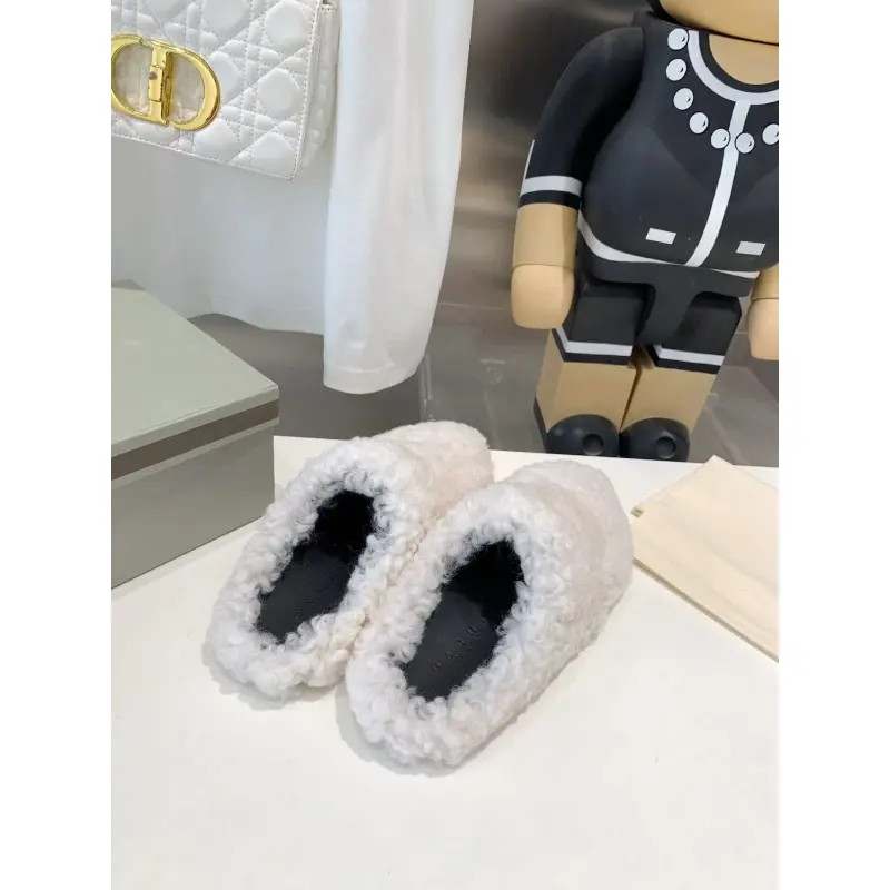 Marni Fussbett Sabot Slide White PB SBMS004601 LM071 00M24