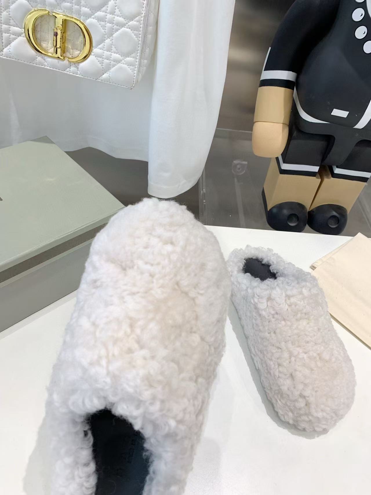 Marni Fussbett Sabot Slide White PB SBMS004601 LM071 00M24