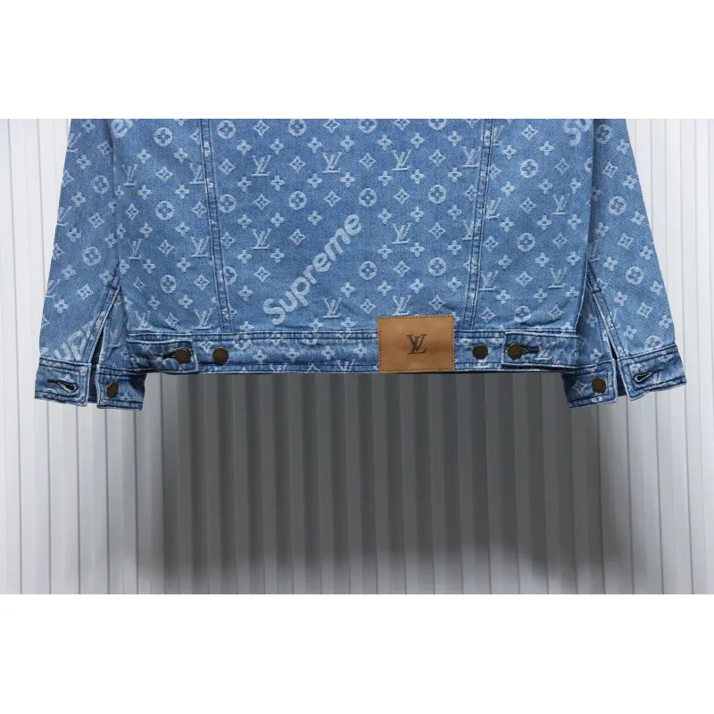 Supreme x Louis Vuitton Jacquard Denim Trucker Jacket Blue CK 2802023018