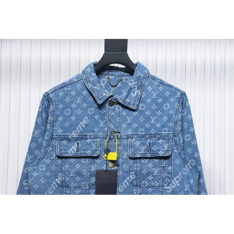 Supreme x Louis Vuitton Jacquard Denim Trucker Jacket Blue CK 2802023018