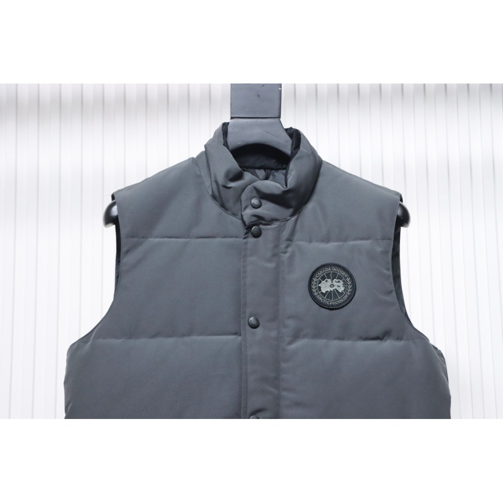 CANADA GOOSE Black Label Garson Quilted Shell Down Gilet Vest Grey CK 2402023014